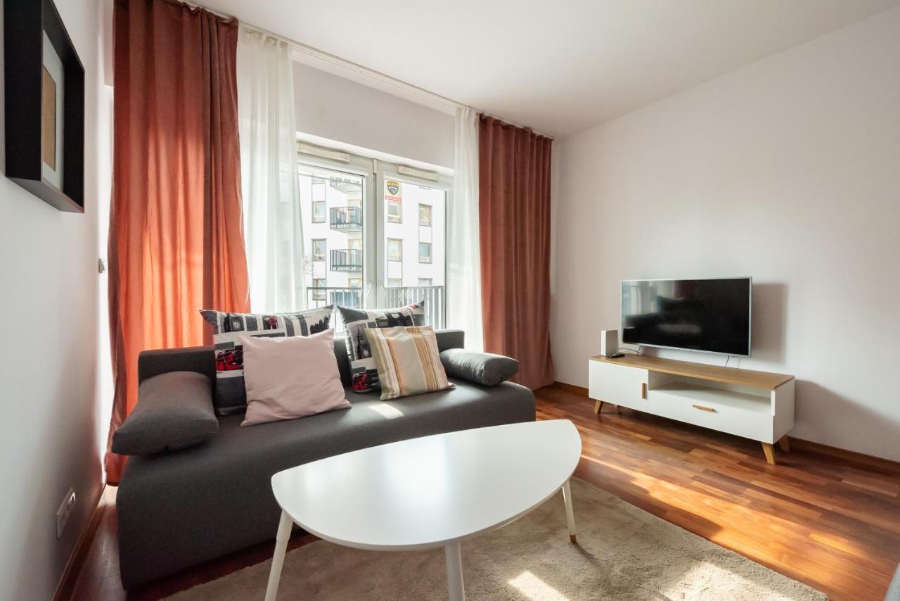 Wola Sunshine Apartment Free Parking وارسو المظهر الخارجي الصورة