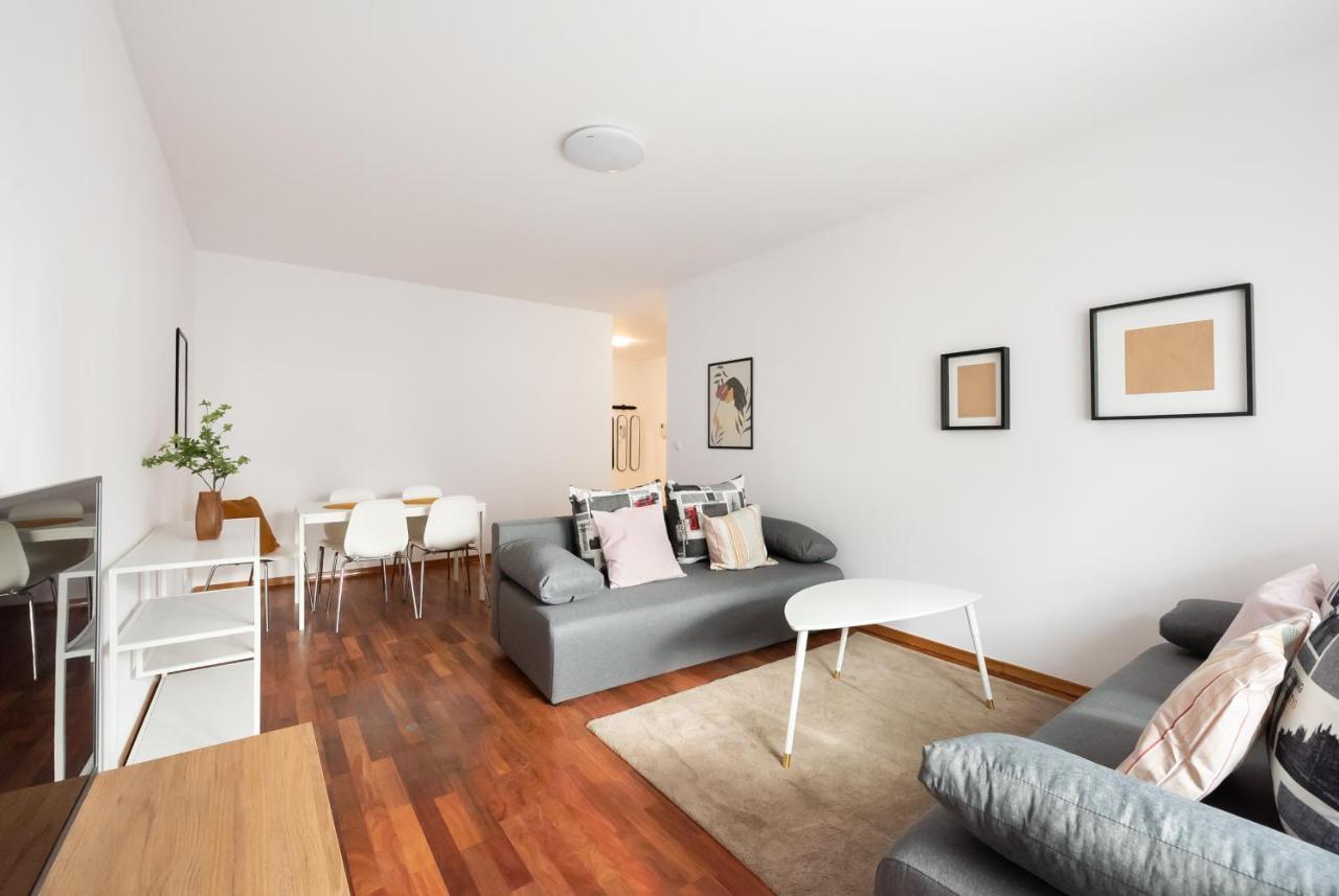 Wola Sunshine Apartment Free Parking وارسو المظهر الخارجي الصورة