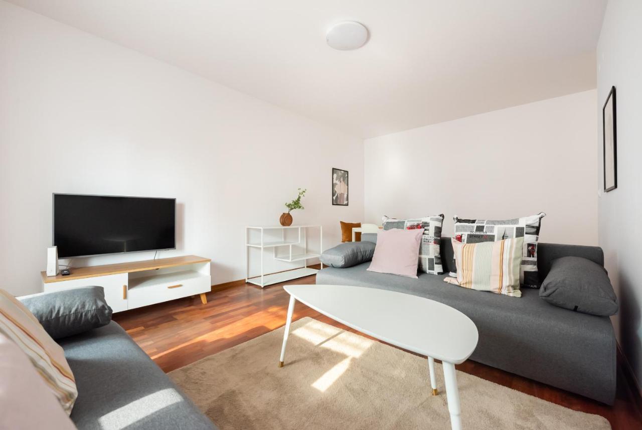 Wola Sunshine Apartment Free Parking وارسو المظهر الخارجي الصورة